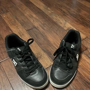Dc shoes